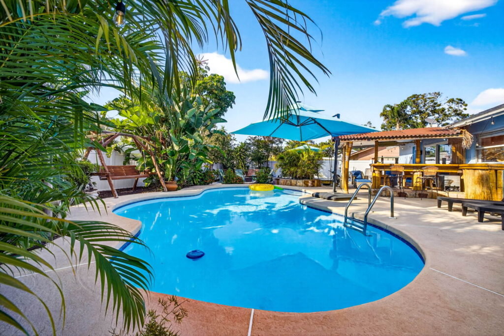 Caribbean Vibes•Heated Pool•5 Miles to the Beach Main Image