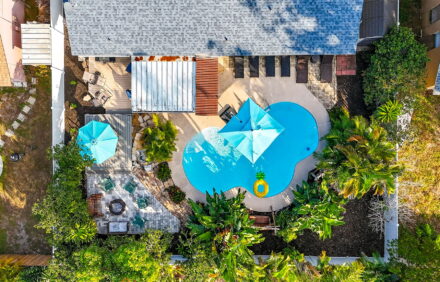 Caribbean Vibes•Heated Pool•5 Miles to the Beach