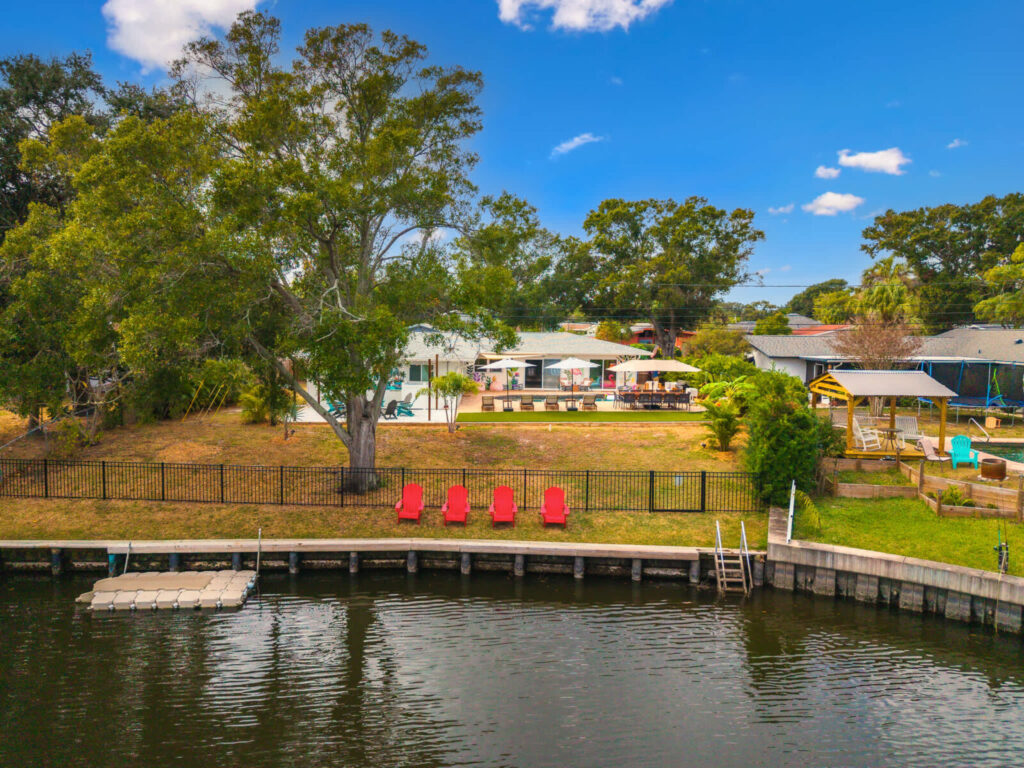 On the Creek,Waterfront,Heated Pool,Game Room, Clearwater Florida Main Image